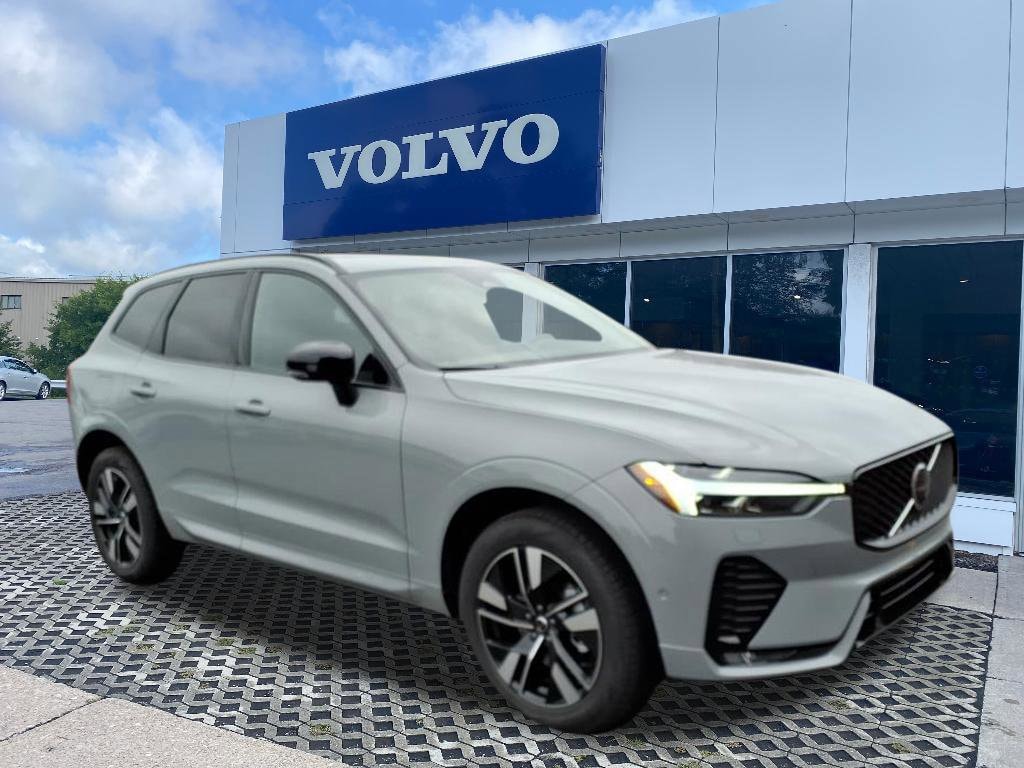 2026 Volvo XC60 Plus's photo