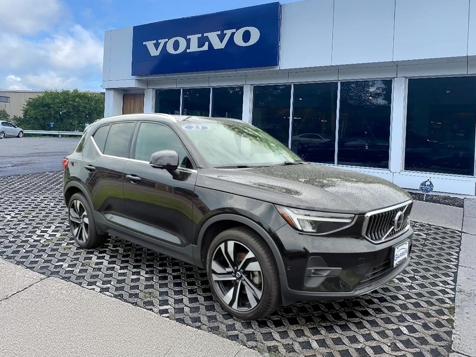 2023 Volvo XC40