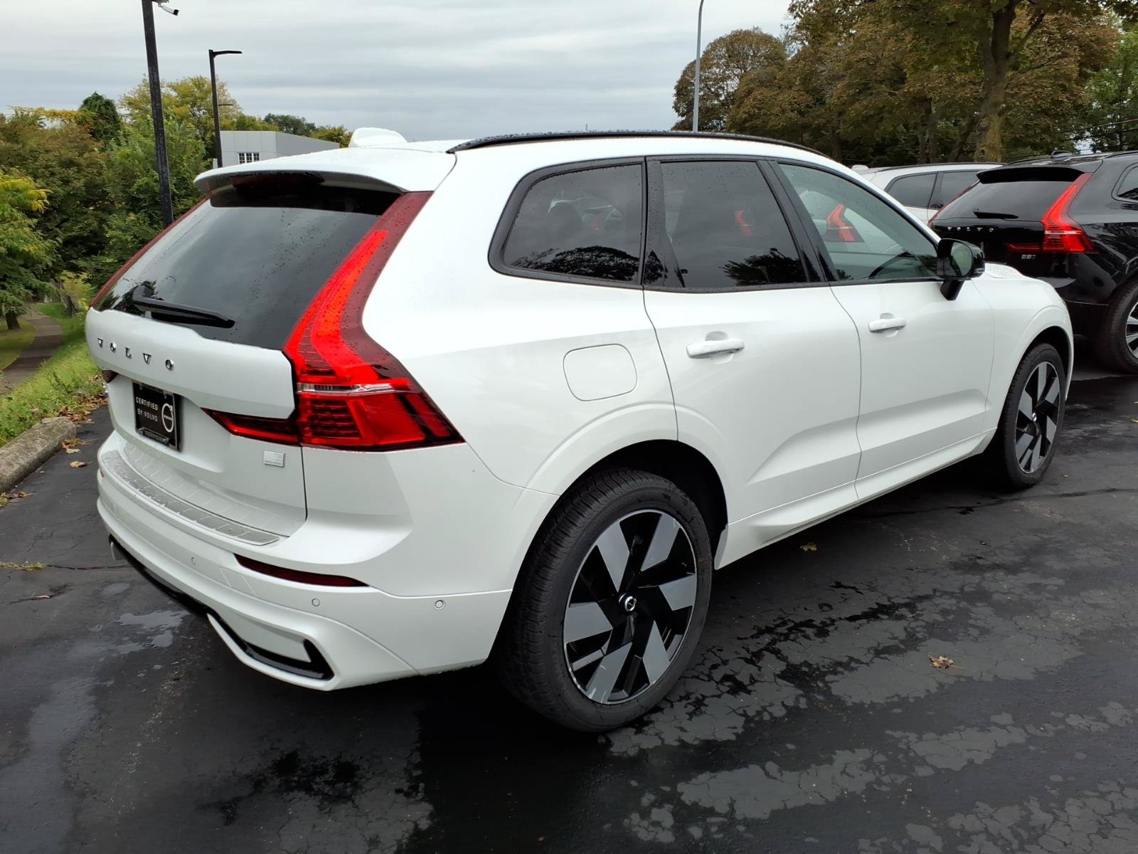 Certified 2024 Volvo XC60 plug-in hybrid T8 Plus Dark SUV