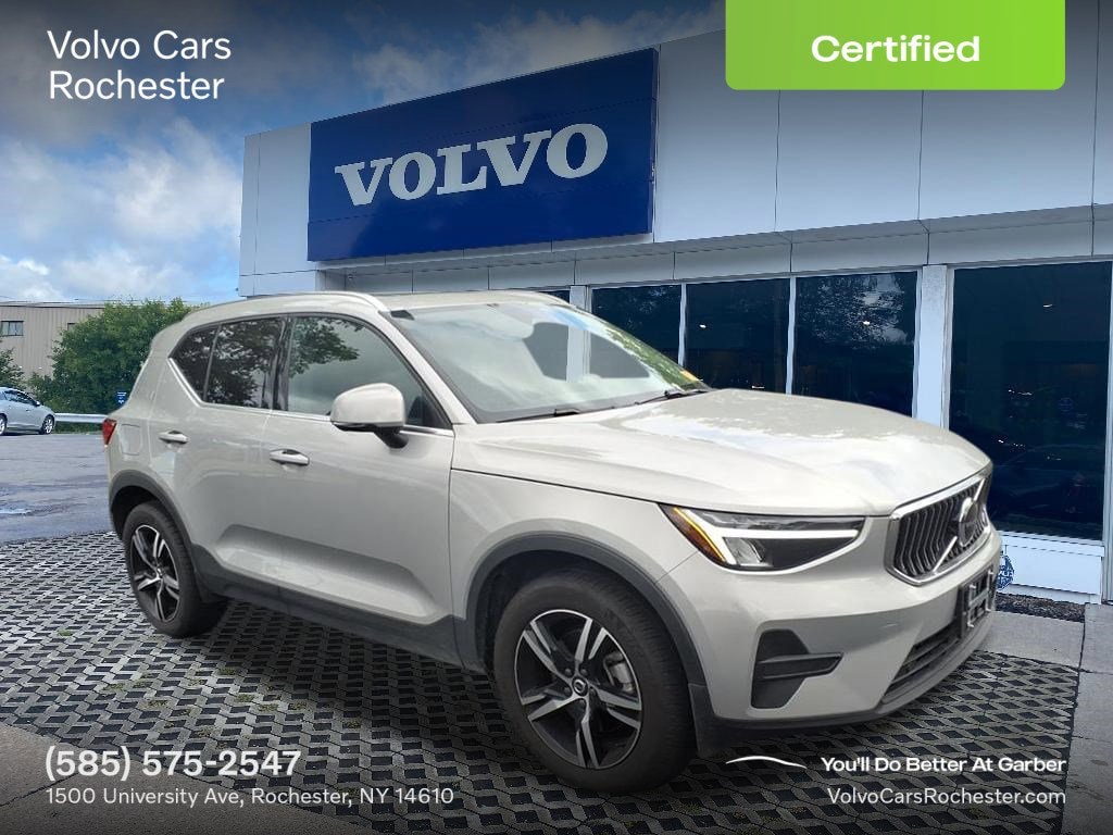 2025 Volvo XC40