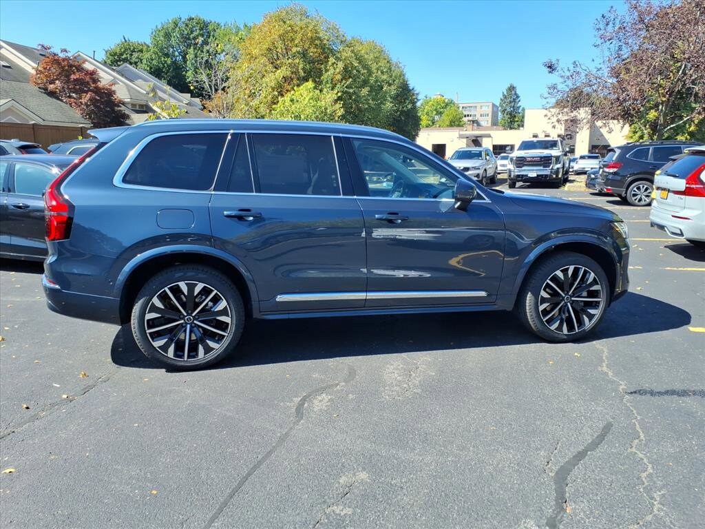 2026 Volvo XC90 photo 2
