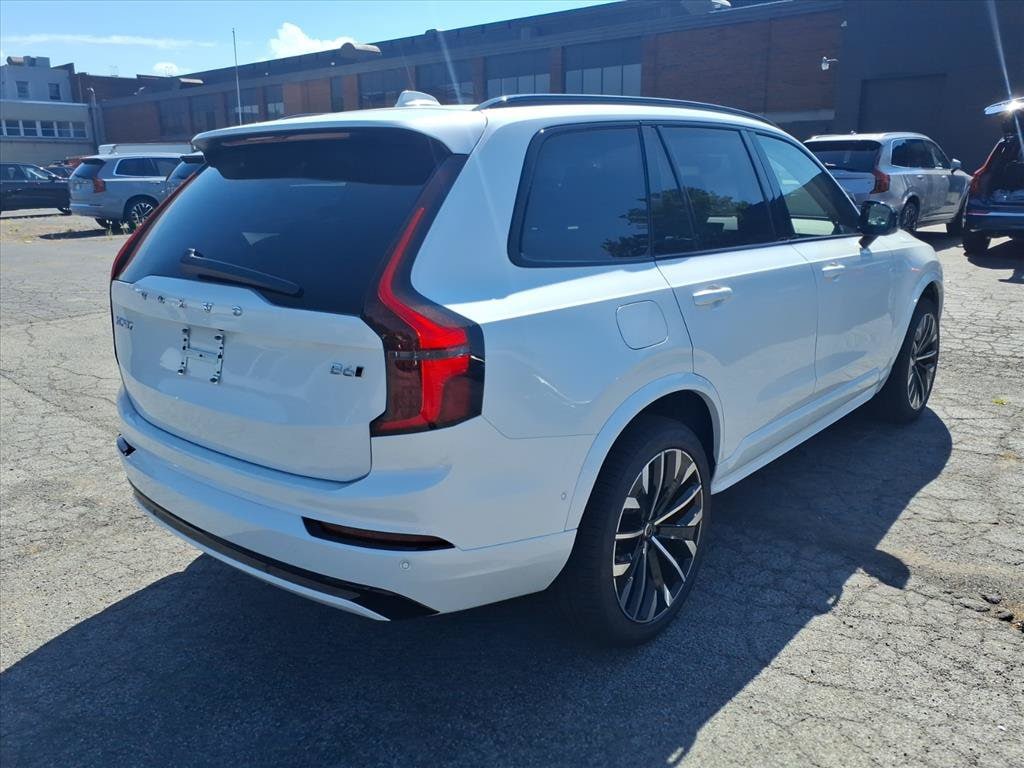 New 2026 Volvo XC90 B6 Ultra Dark Theme 7-Seater SUV
