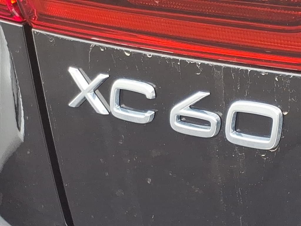 2026 Volvo XC60 Plus - Photo 30