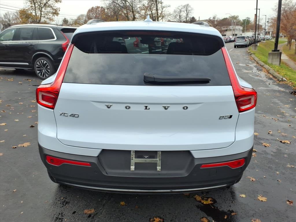 Certified 2024 Volvo XC40 B5 Plus Dark SUV