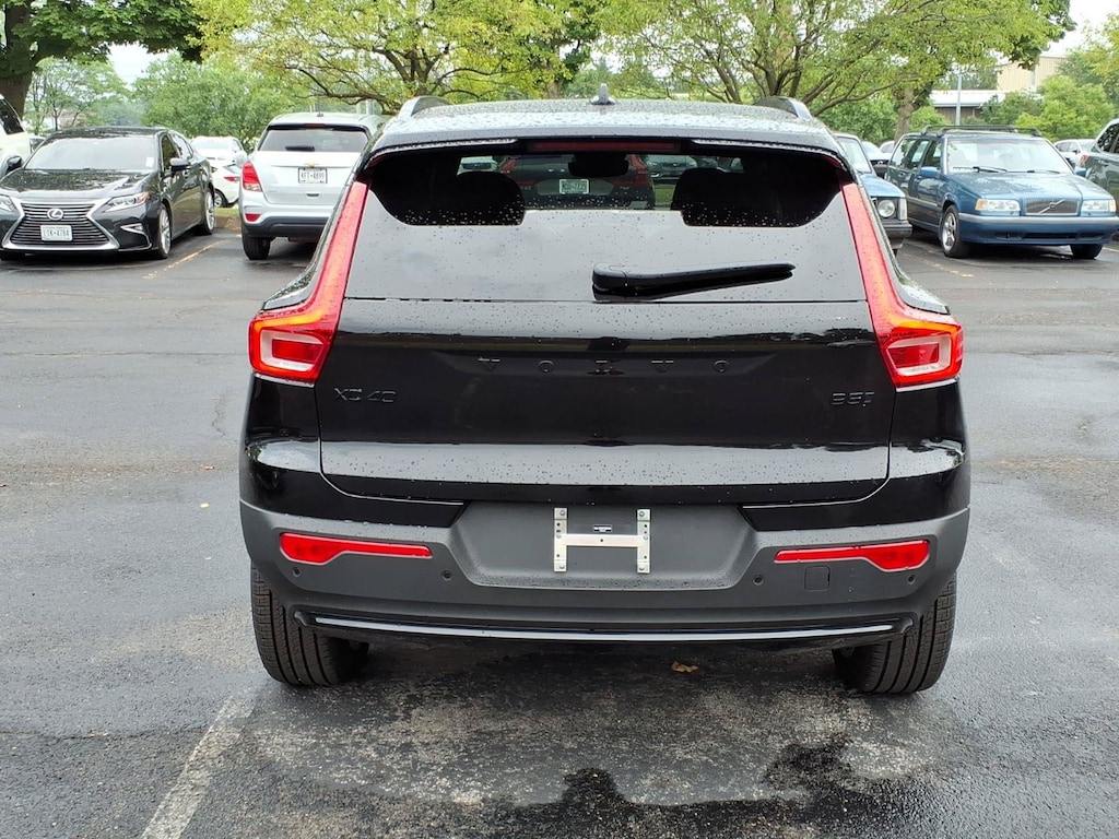 New 2026 Volvo XC40 B5 Ultra Black Edition SUV