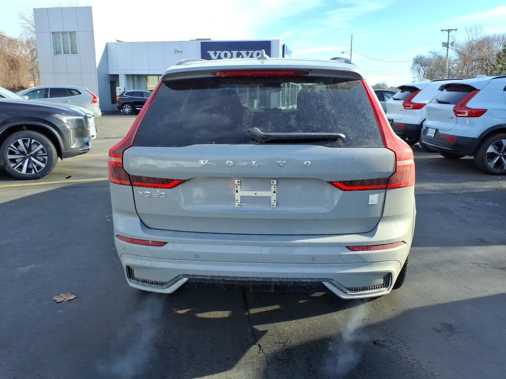 New 2026 Volvo XC60 plug-in hybrid T8 Polestar Engineered SUV