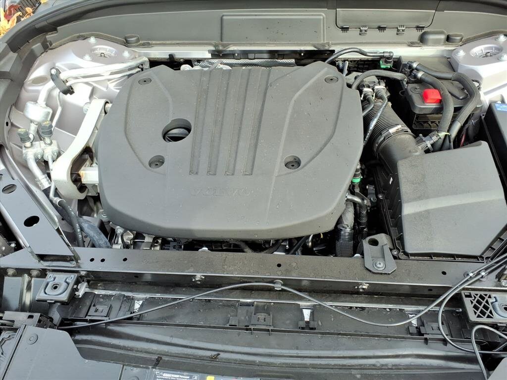 2026 Volvo XC60 Plus - Photo 28