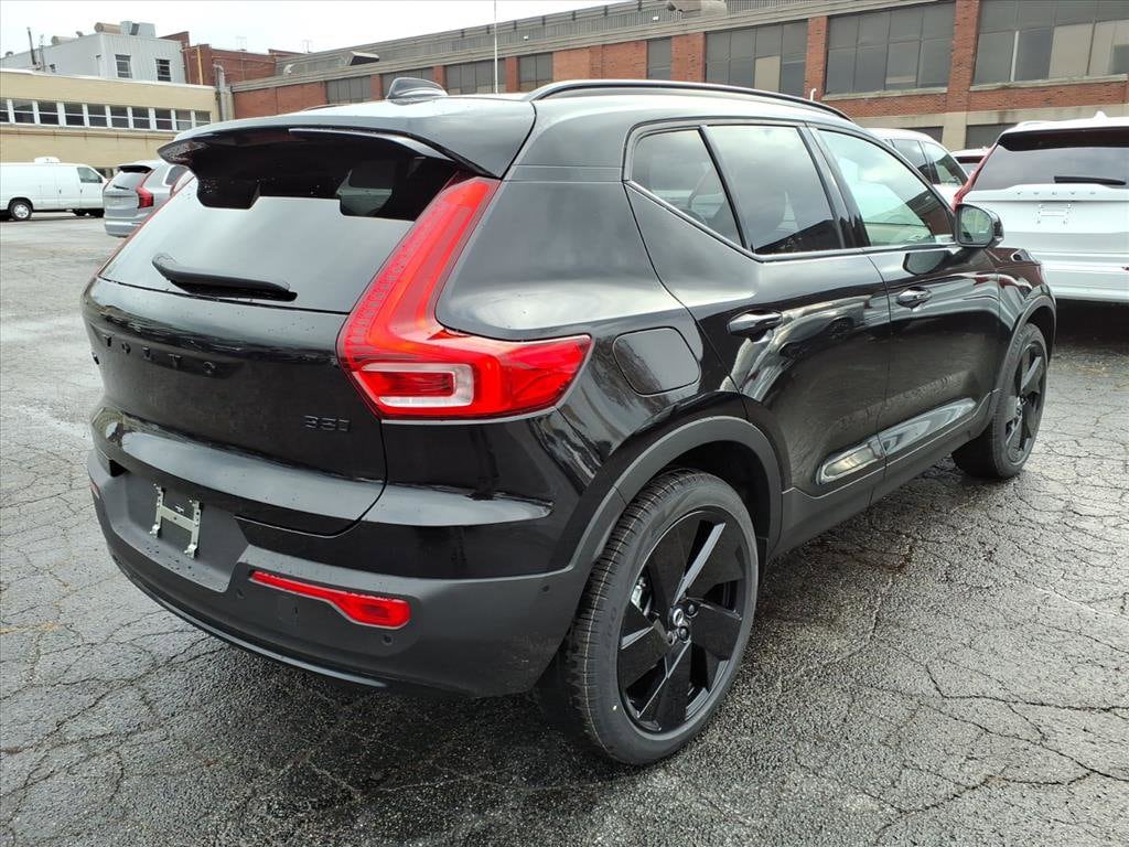 New 2026 Volvo XC40 B5 Ultra Black Edition SUV