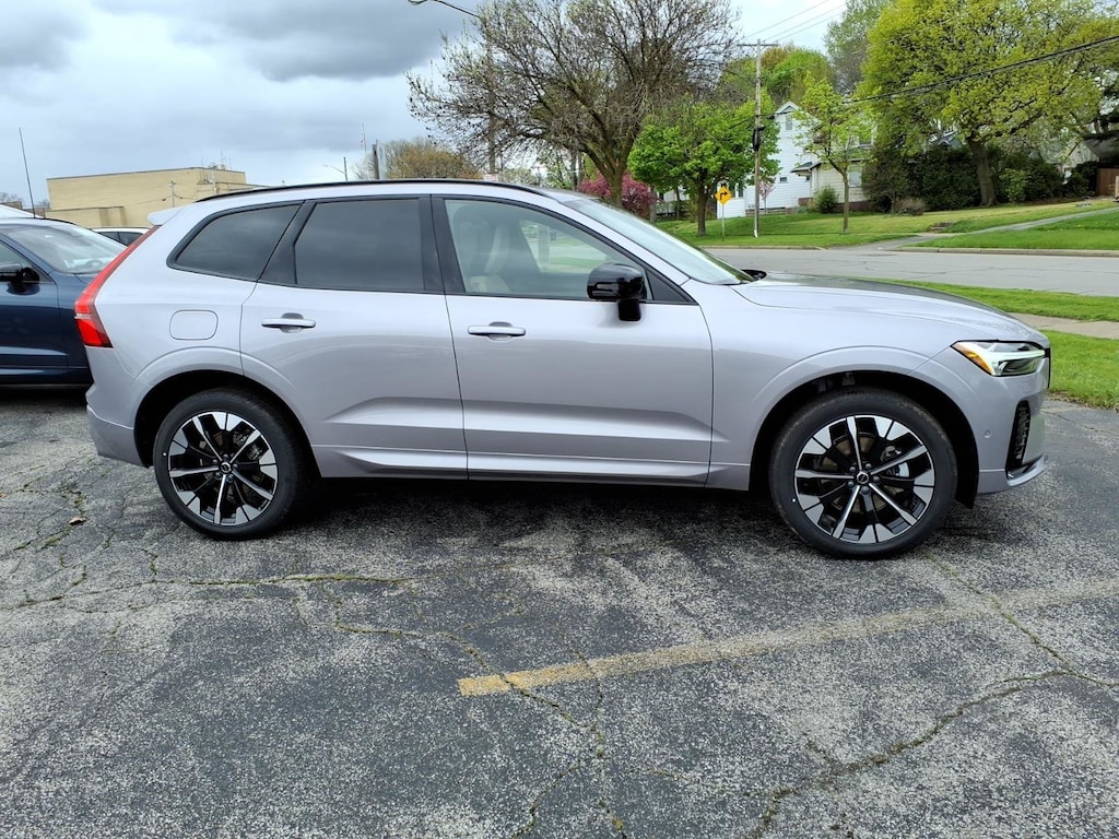New 2026 Volvo XC60 B5 Plus SUV