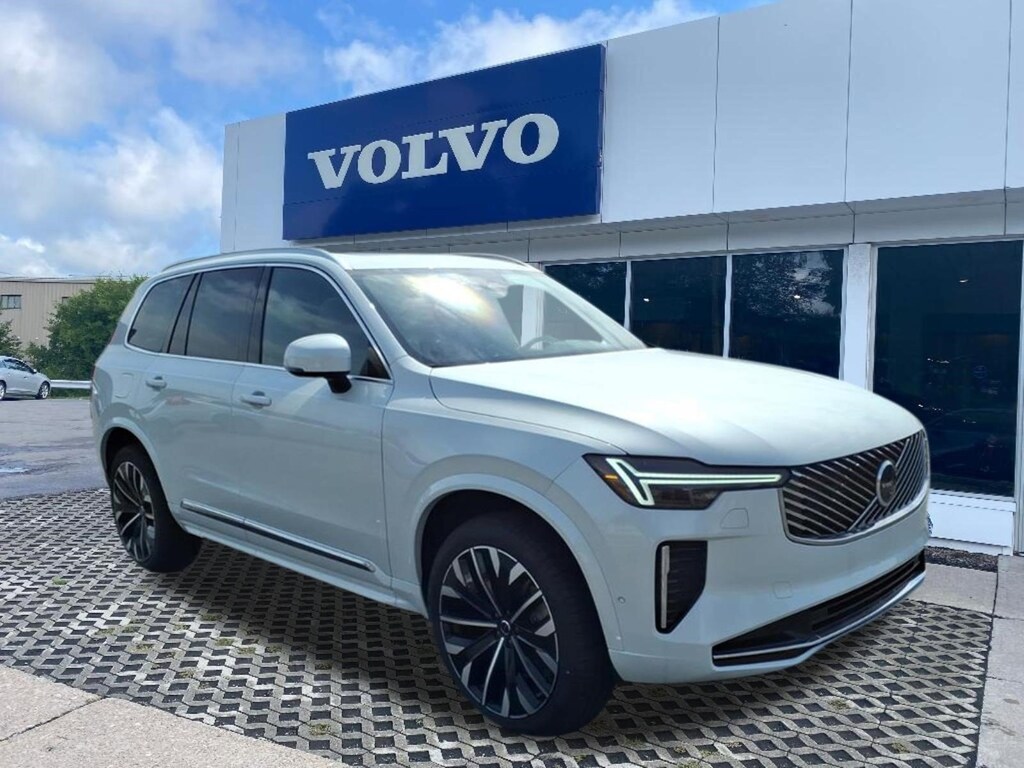 New 2026 Volvo XC90 B6 Plus 7-Seater SUV