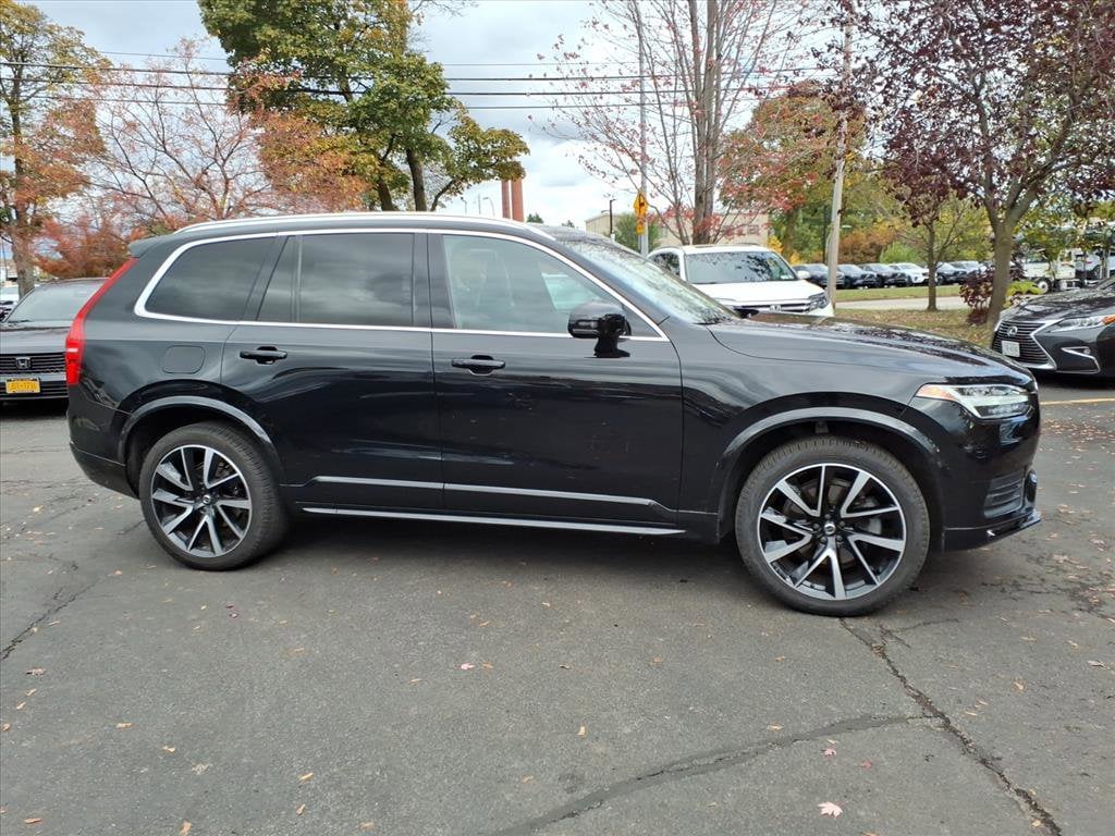 Certified 2022 Volvo XC90 T6 AWD Momentum 7 Seater SUV