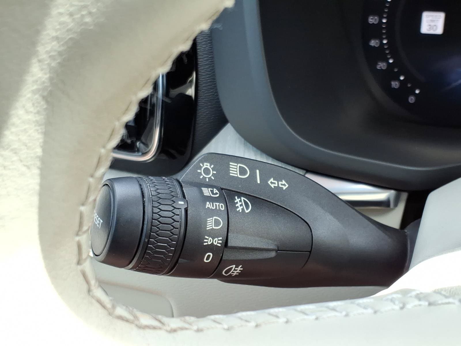 2024 Volvo XC60 Plus - Photo 19