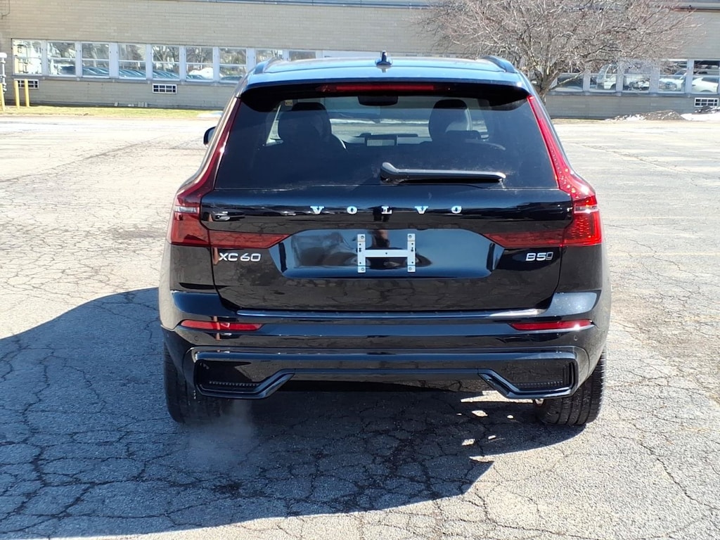 New 2026 Volvo XC60 B5 Ultra SUV