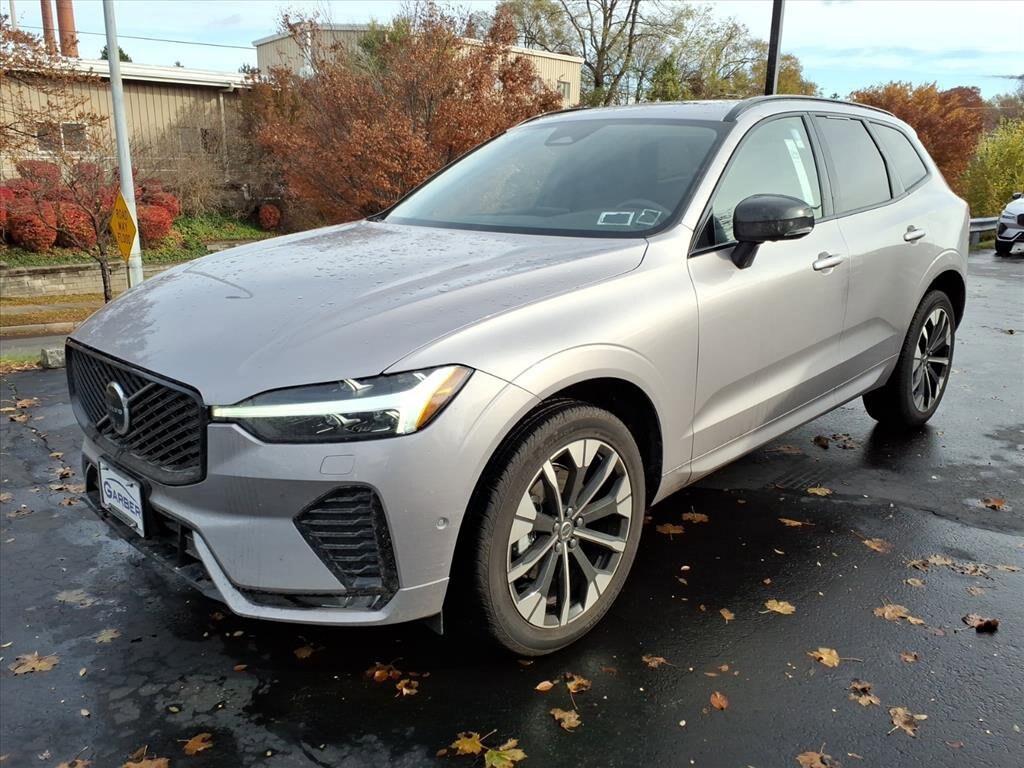 2026 Volvo XC60 Plus - Photo 7