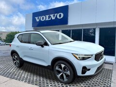 2026 Volvo XC40 B5 Plus SUV