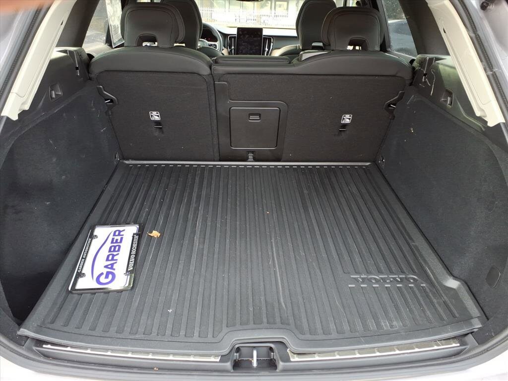 2026 Volvo XC60 Plus - Photo 29