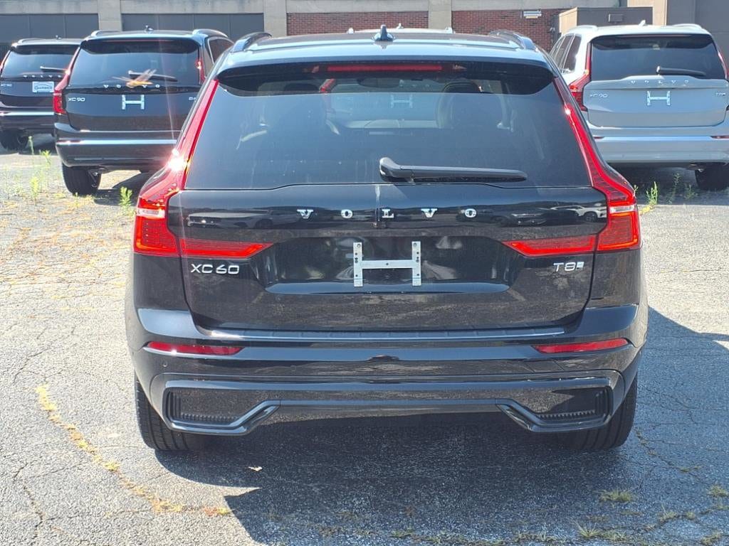 2025 Volvo XC60 Hybrid T8 Plus photo 4