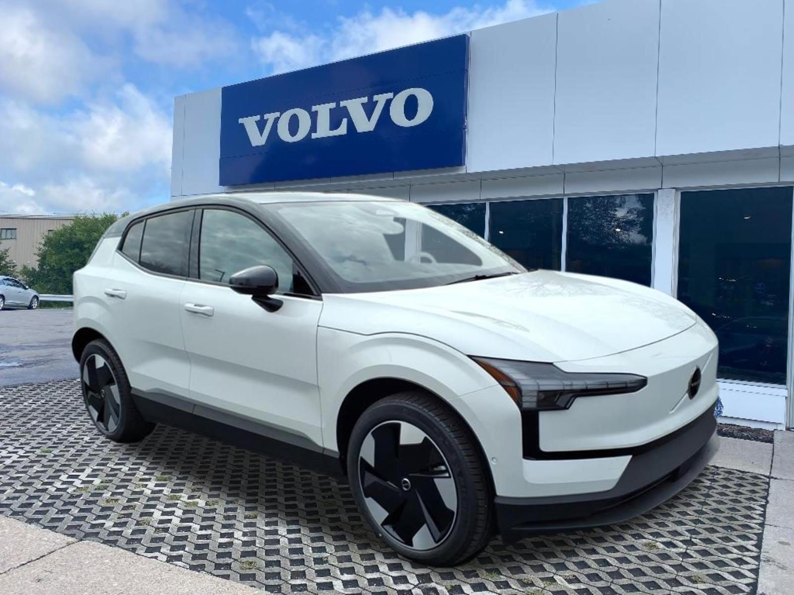 2026 Volvo EX30 Twin Motor Performance Ultra's photo