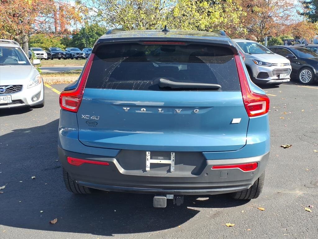 2023 Volvo XC40 Recharge Plus photo 3
