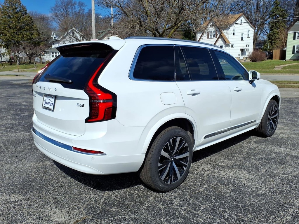 New 2026 Volvo XC90 B6 Core SUV