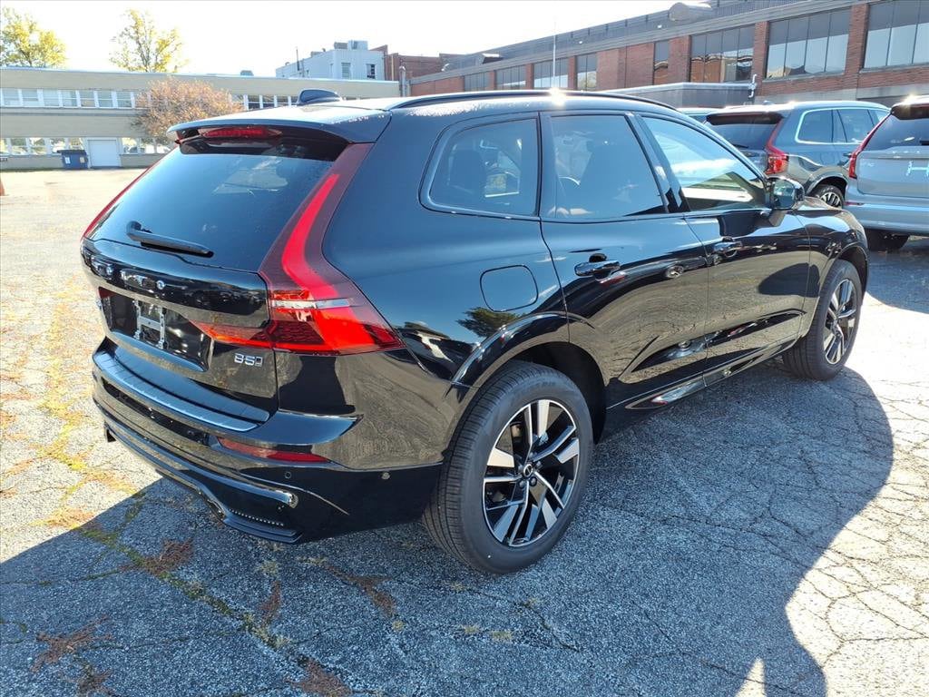 New 2026 Volvo XC60 B5 Plus SUV