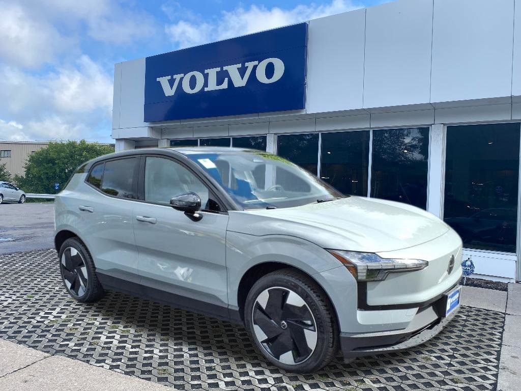 2025 Volvo EX30 Twin Motor Plus