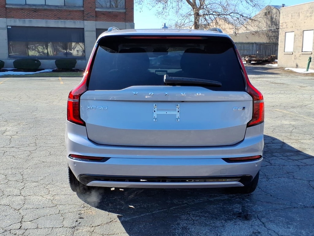 New 2026 Volvo XC90 B6 Ultra Dark Theme 6-Seater SUV