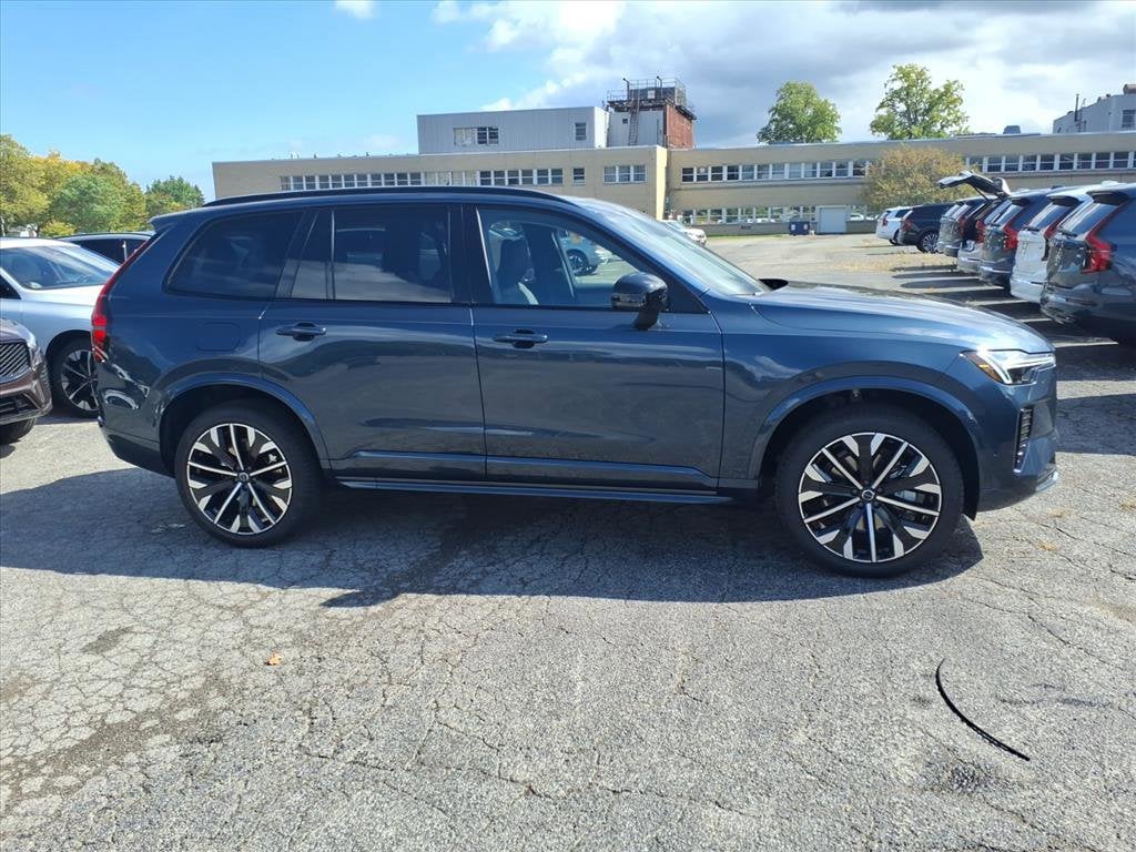 New 2026 Volvo XC90 B6 Ultra Dark Theme 7-Seater SUV