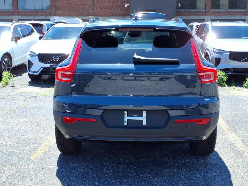 New 2026 Volvo XC40 B5 Ultra Black Edition SUV