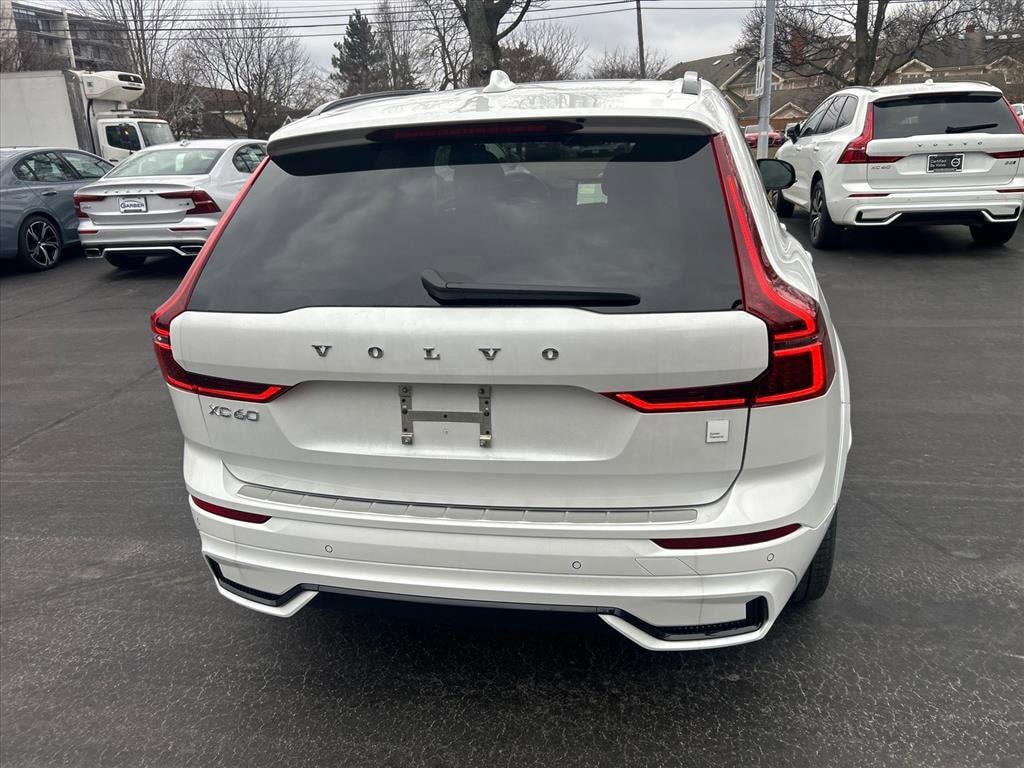 New 2026 Volvo XC60 plug-in hybrid T8 Polestar Engineered SUV