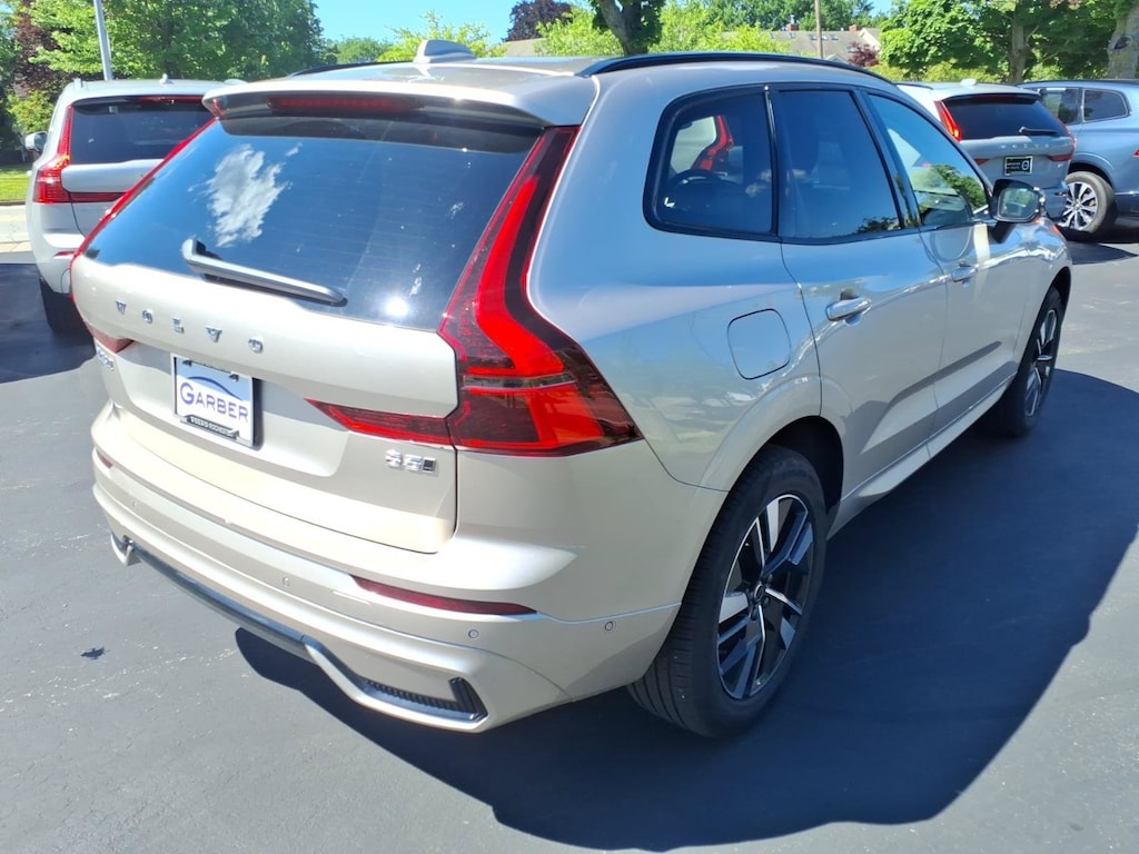New 2026 Volvo XC60 B5 Plus SUV