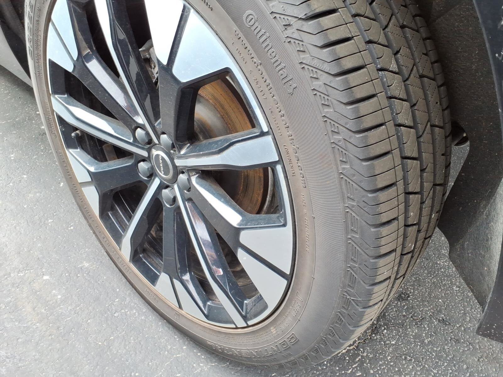2026 Volvo XC60 Plus - Photo 28