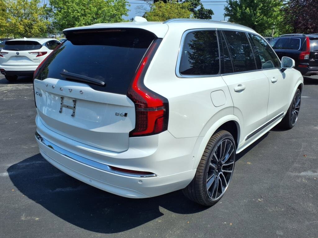 2026 Volvo XC90 photo 3