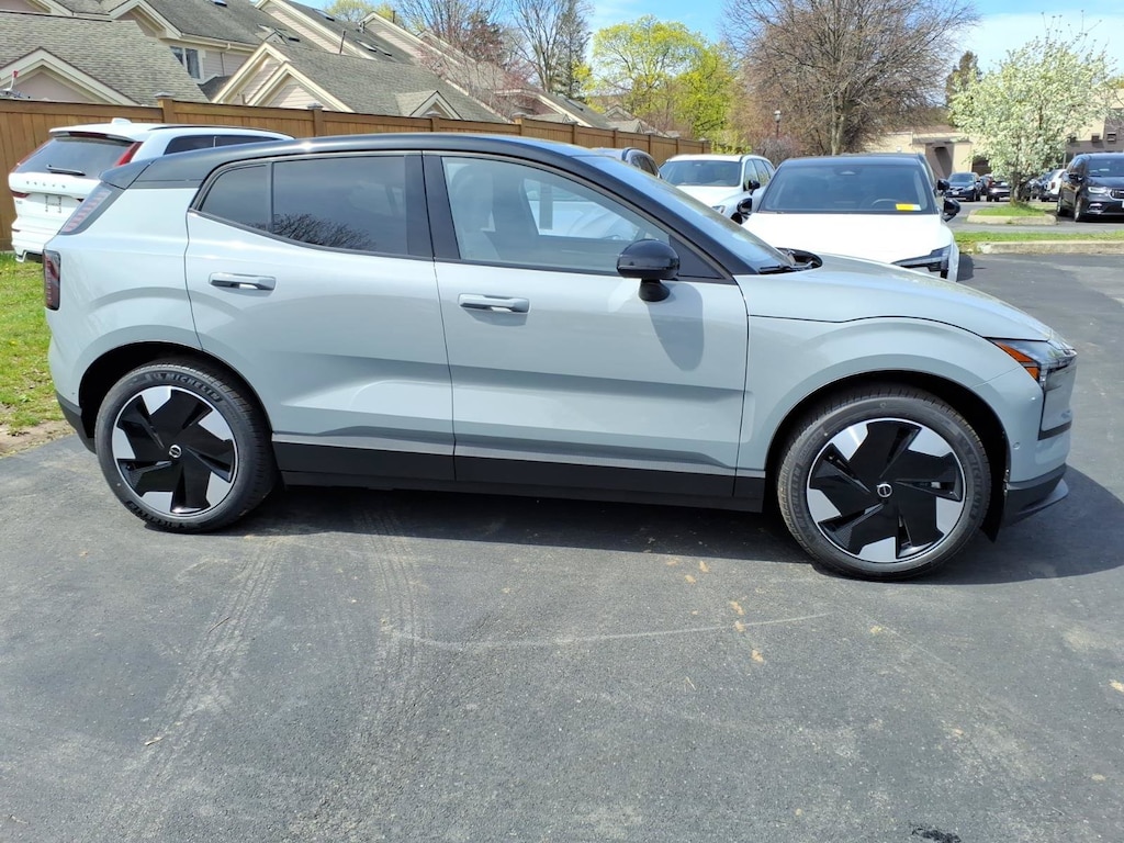 New 2026 Volvo EX30 Twin Motor Ultra SUV