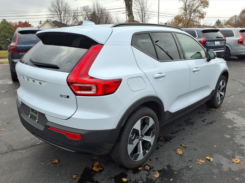 Certified 2024 Volvo XC40 B5 Plus Dark SUV