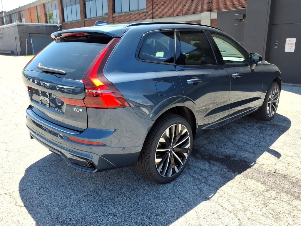 New 2026 Volvo XC60 plug-in hybrid T8 Ultra SUV