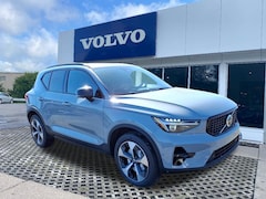 2026 Volvo XC40 B5 Plus AWD SUV