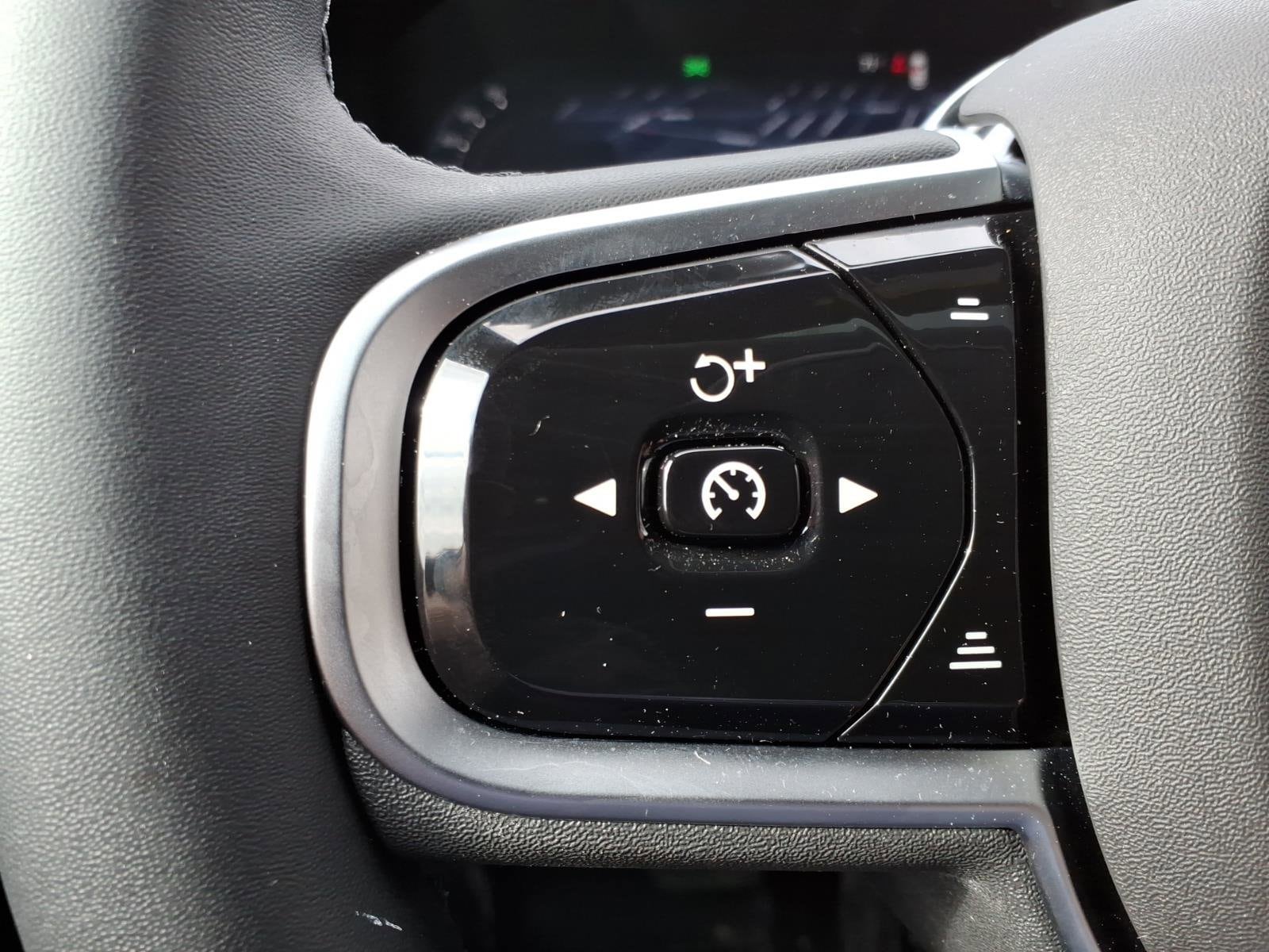 2026 Volvo XC90 Plus - Photo 16