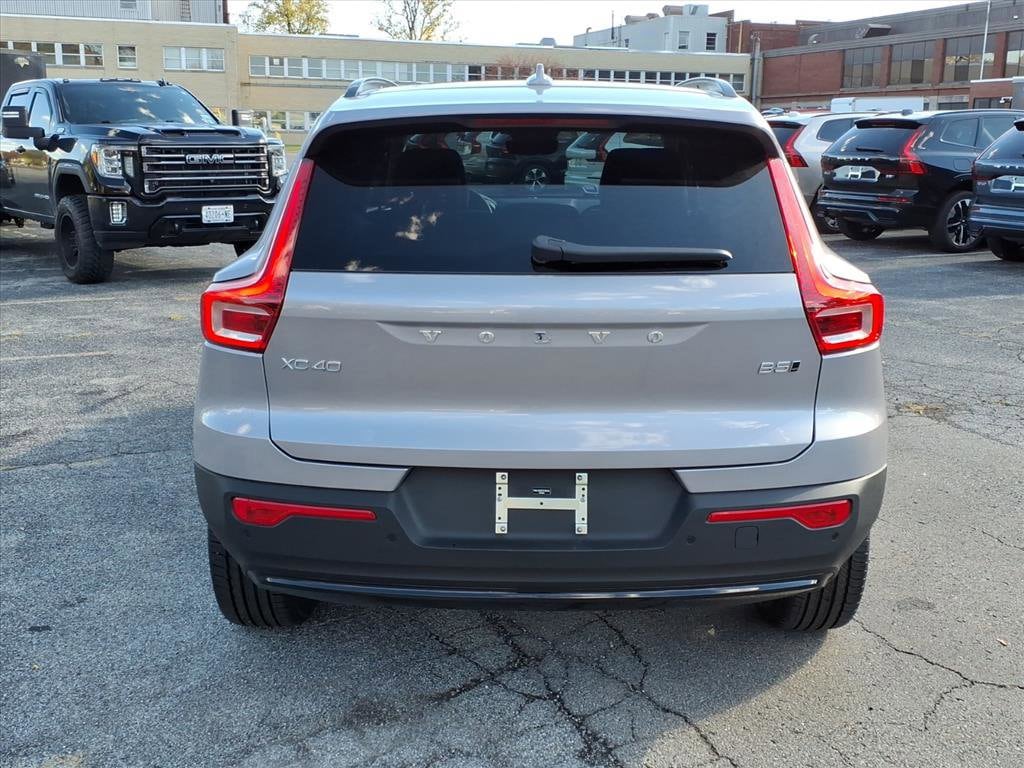 New 2026 Volvo XC40 B5 Plus SUV