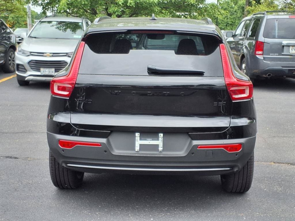 New 2026 Volvo XC40 B5 Ultra Black Edition SUV