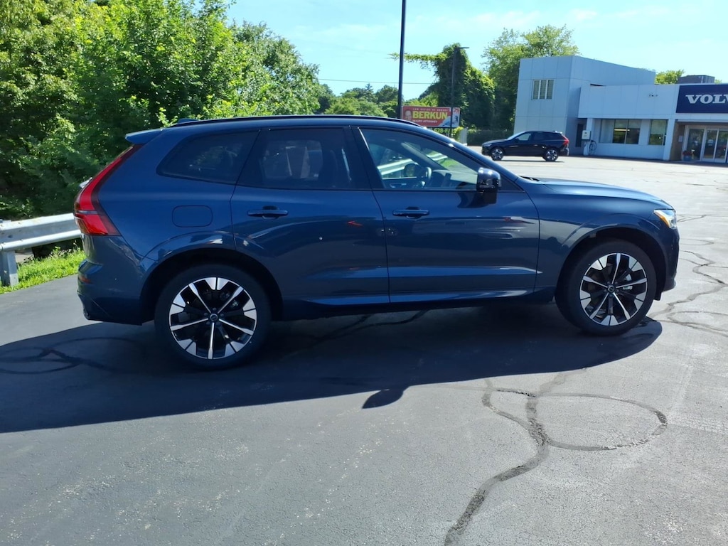 New 2026 Volvo XC60 B5 Plus SUV