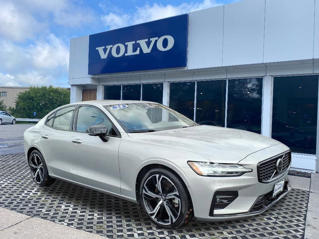 2024 Volvo S60 Ultimate's photo