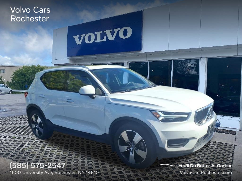 Used 2020 Volvo XC40 T5 Momentum SUV