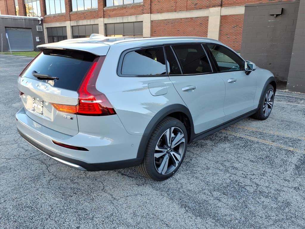 New 2026 Volvo V60 Cross Country B5 Plus Wagon
