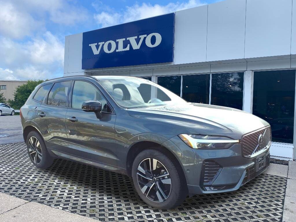 New 2026 Volvo XC60 B5 Plus SUV