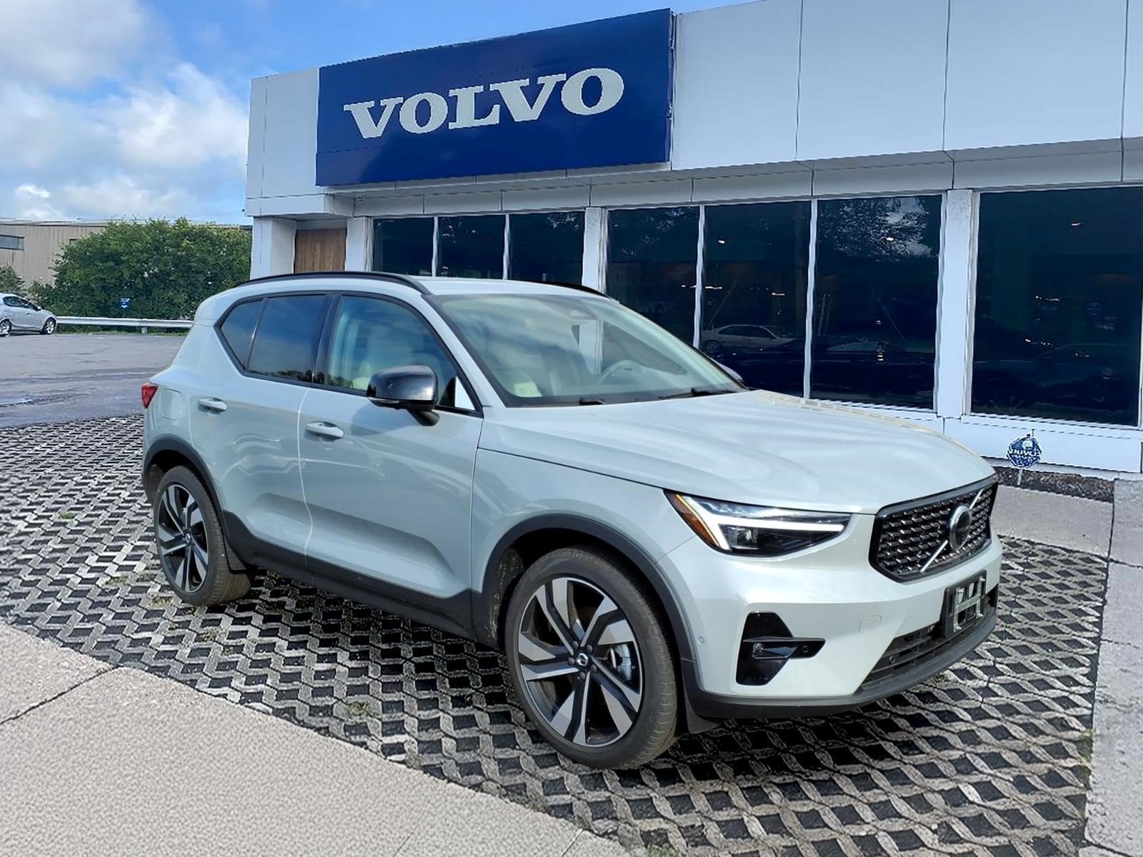2026 Volvo XC40