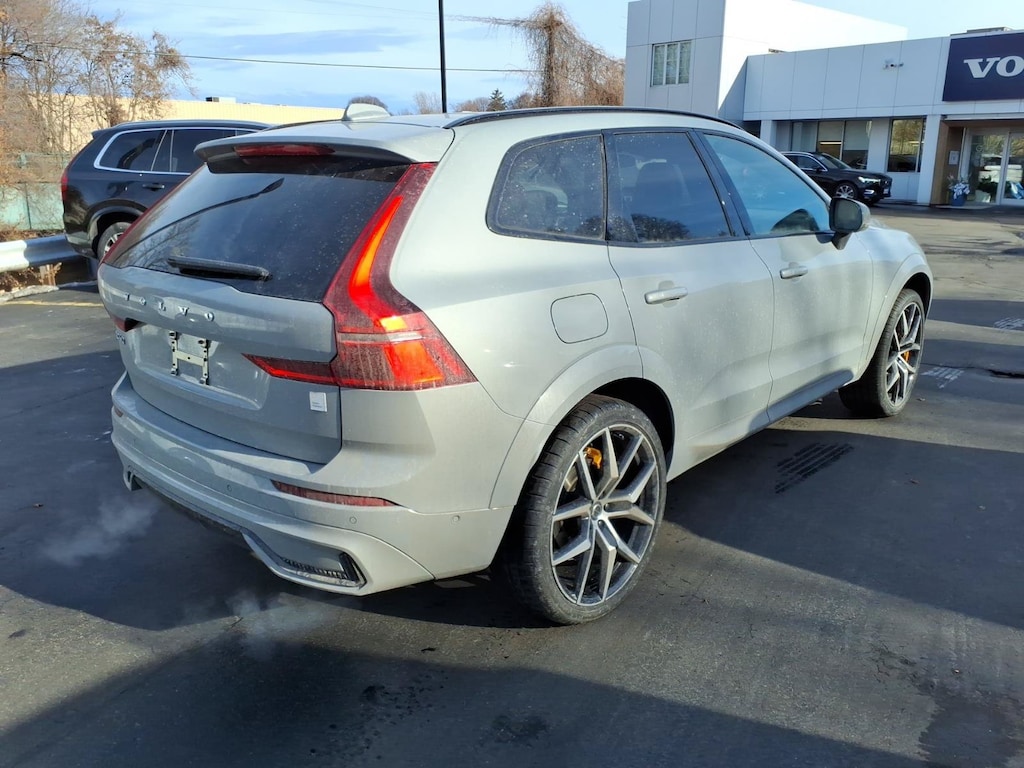 New 2026 Volvo XC60 plug-in hybrid T8 Polestar Engineered SUV