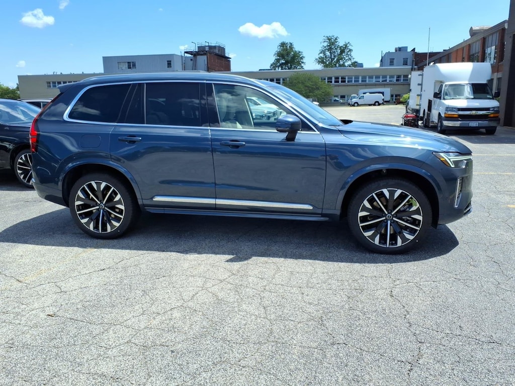 New 2026 Volvo XC90 plug-in hybrid T8 Ultra 7-Seater SUV