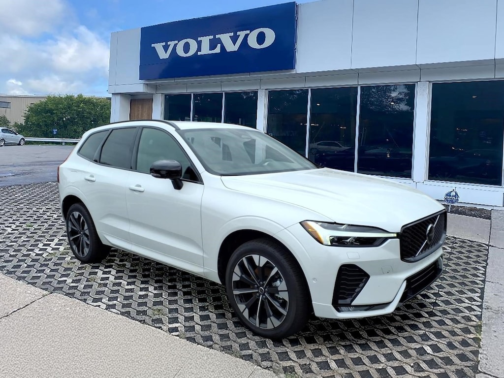 New 2026 Volvo XC60 B5 Plus SUV