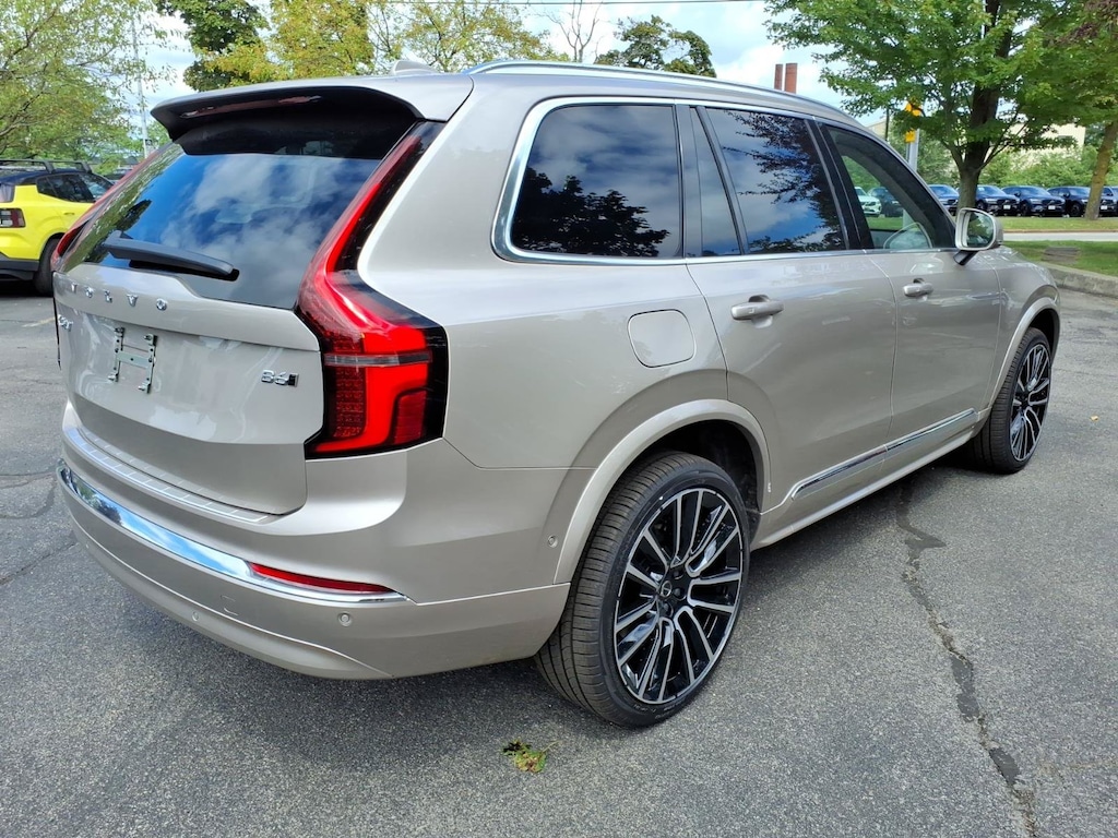 New 2027 Volvo XC90 Plus SUV